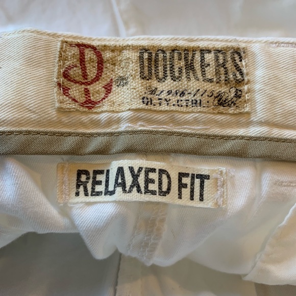 NWT 100% Cotton Khaki Shorts - Picture 2 of 8